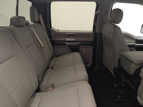 Used 2016 Ford F150 XLT w/ Equipment Group 302A Luxury AWD/4WD image 19