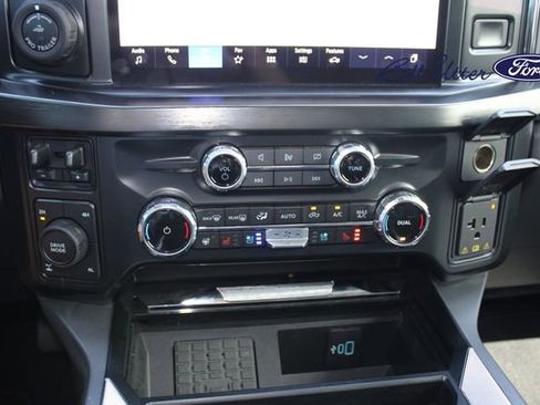 Used 2024 Ford F250 Lariat w/ Lariat Ultimate Package image 18