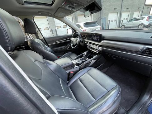 Certified 2023 Kia Telluride S w/ S Sunroof Package AWD/4WD image 28