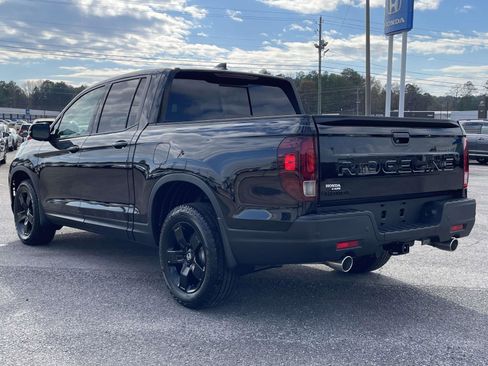 New 2026 Honda Ridgeline Black Edition image 3