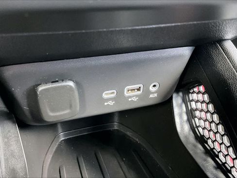 Used 2022 Chevrolet TrailBlazer RS FWD image 33