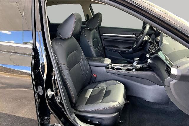 Certified 2025 Nissan Altima 2.5 SR w/ SR Premium Package FWD image 9