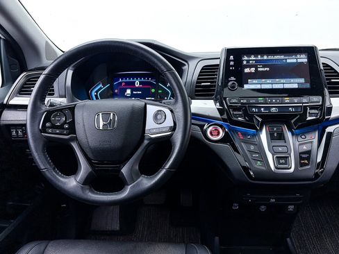 Used 2023 Honda Odyssey Touring image 6