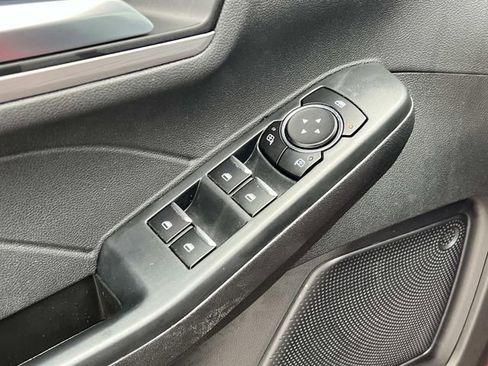 Certified 2023 Ford Escape Platinum image 17