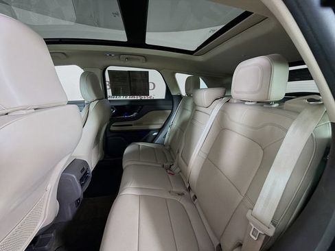 Certified 2022 Lincoln Corsair Reserve w/ Luxury Package FWD image 29