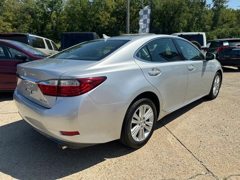 Used 2013 Lexus ES 350 w/ Premium Pkg FWD image 7