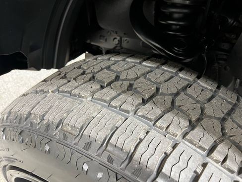 Used 2020 Toyota Tacoma SR image 11