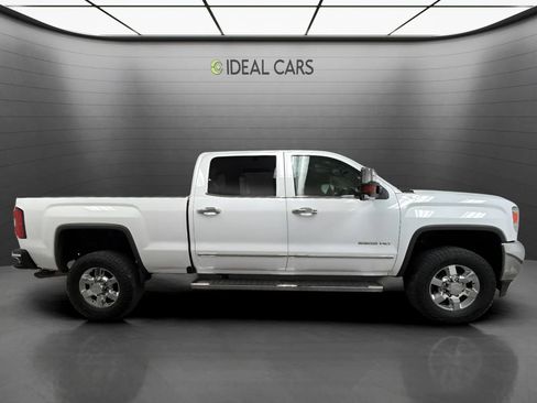 Used 2017 GMC Sierra 2500 SLT AWD/4WD image 4
