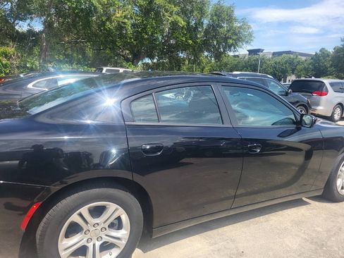Used 2022 Dodge Charger SXT RWD image 13