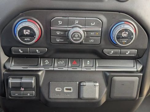 Used 2023 Chevrolet Silverado 2500 LT w/ Convenience Package AWD/4WD image 18