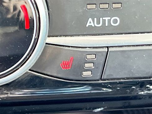 Used 2022 Ford Escape Titanium w/ Class II Trailer Tow Package image 20