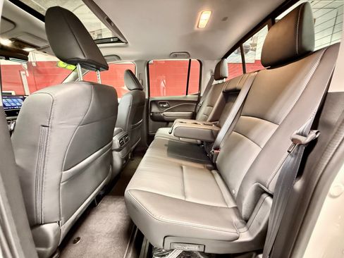 Used 2025 Honda Ridgeline RTL image 32