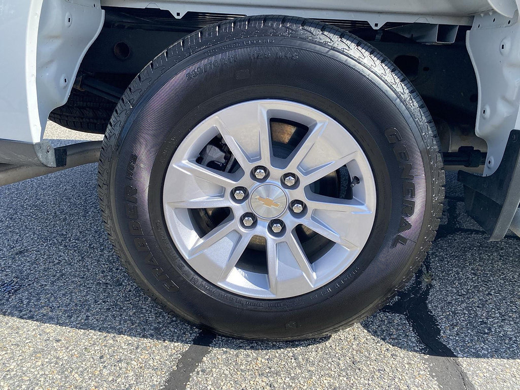Certified 2025 Chevrolet Silverado 1500 W/T RWD image 10