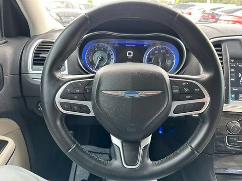 Used 2017 Chrysler 300 Limited AWD/4WD image 14