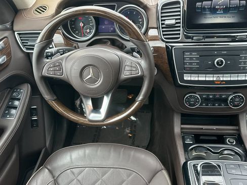 Used 2018 Mercedes-Benz GLS 450 4MATIC image 14