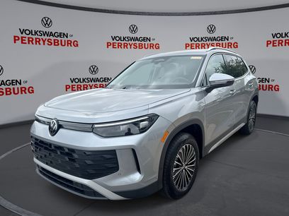 New 2025 Volkswagen Tiguan S w/ 18" Wheel Package