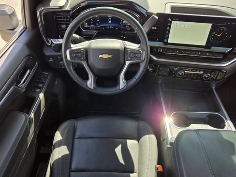 Certified 2024 Chevrolet Silverado 2500 LTZ w/ LTZ Convenience Package AWD/4WD image 16
