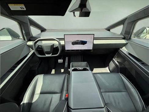 Used 2024 Tesla Cybertruck AWD Crew Cab image 12