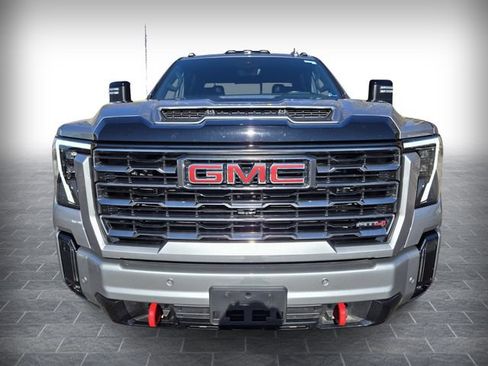 Used 2025 GMC Sierra 2500 AT4 w/ AT4 Premium Plus Package image 2