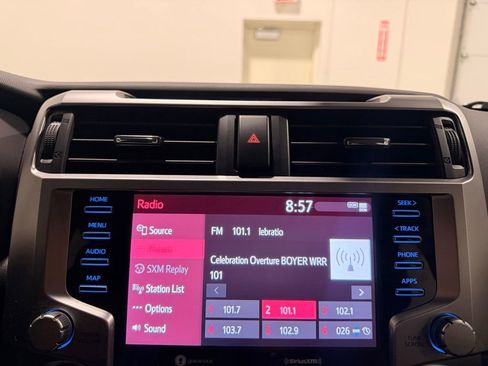 Used 2022 Toyota 4Runner TRD Sport AWD/4WD image 21