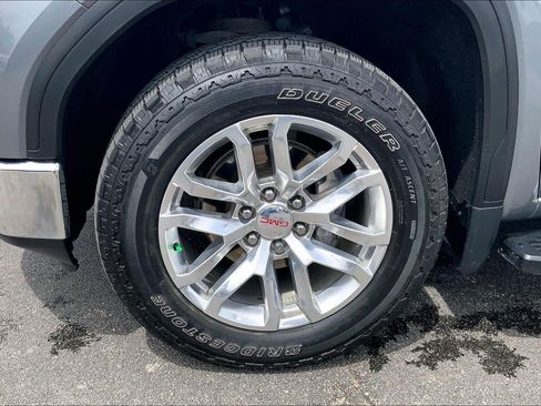 Used 2021 GMC Sierra 1500 SLT w/ SLT Premium Package AWD/4WD image 9