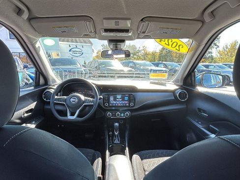 Used 2024 Nissan Kicks SV image 25