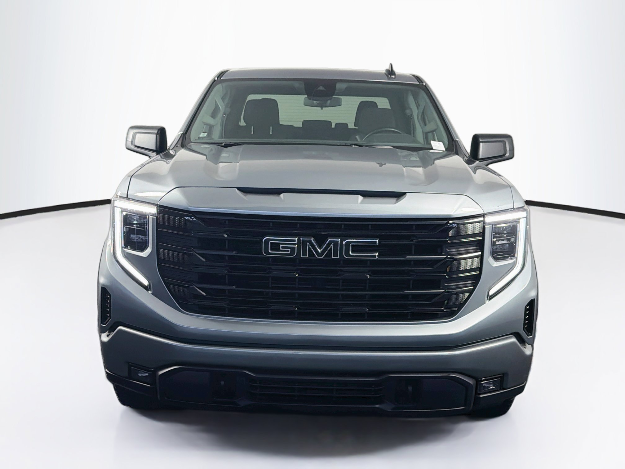 Used 2025 GMC Sierra 1500 Elevation AWD/4WD image 2