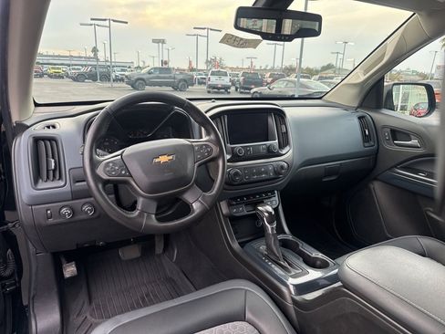 Used 2022 Chevrolet Colorado Z71 w/ Trail Boss Package image 19