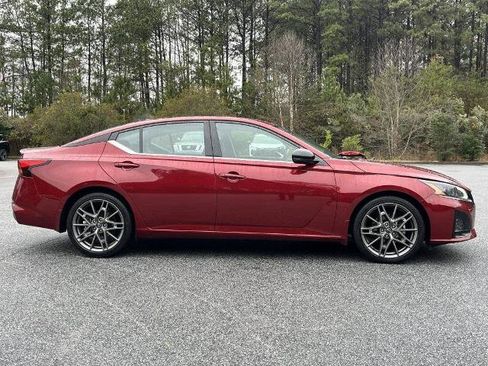 Certified 2024 Nissan Altima 2.0 SR image 27