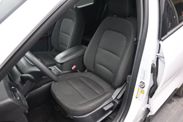 Used 2025 Ford Escape Active AWD/4WD image 18