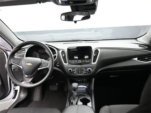 Used 2024 Chevrolet Malibu LT image 22