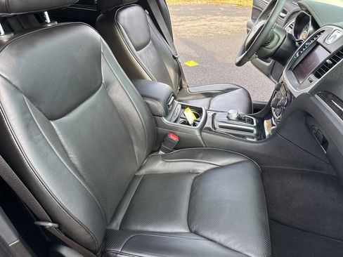 Used 2022 Chrysler 300 Touring L w/ Popular Equipment Group image 29