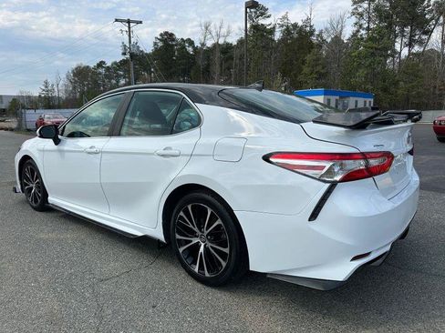 Used 2020 Toyota Camry SE FWD image 7