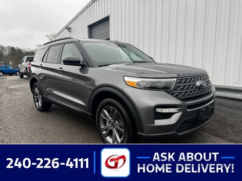 Used 2023 Ford Explorer XLT w/ Equipment Group 202A AWD/4WD image 1