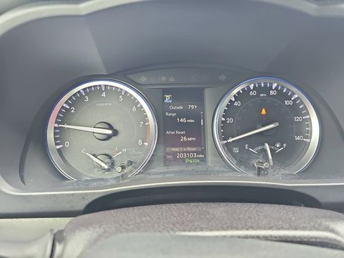Used 2017 Toyota Highlander Limited FWD image 20