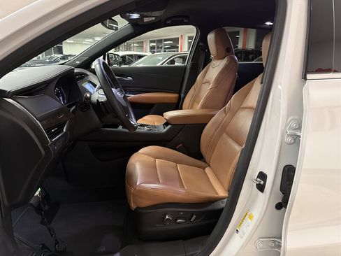 Used 2021 Cadillac XT4 Premium Luxury FWD image 20