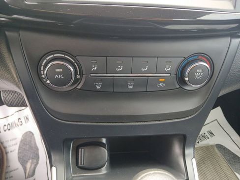 Used 2019 Nissan Sentra S FWD image 17