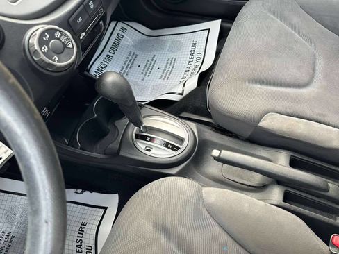 Used 2012 Honda Fit image 17