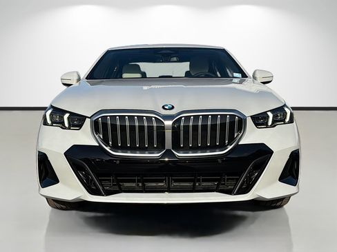 New 2027 BMW 530i w/ M Sport Package RWD image 8