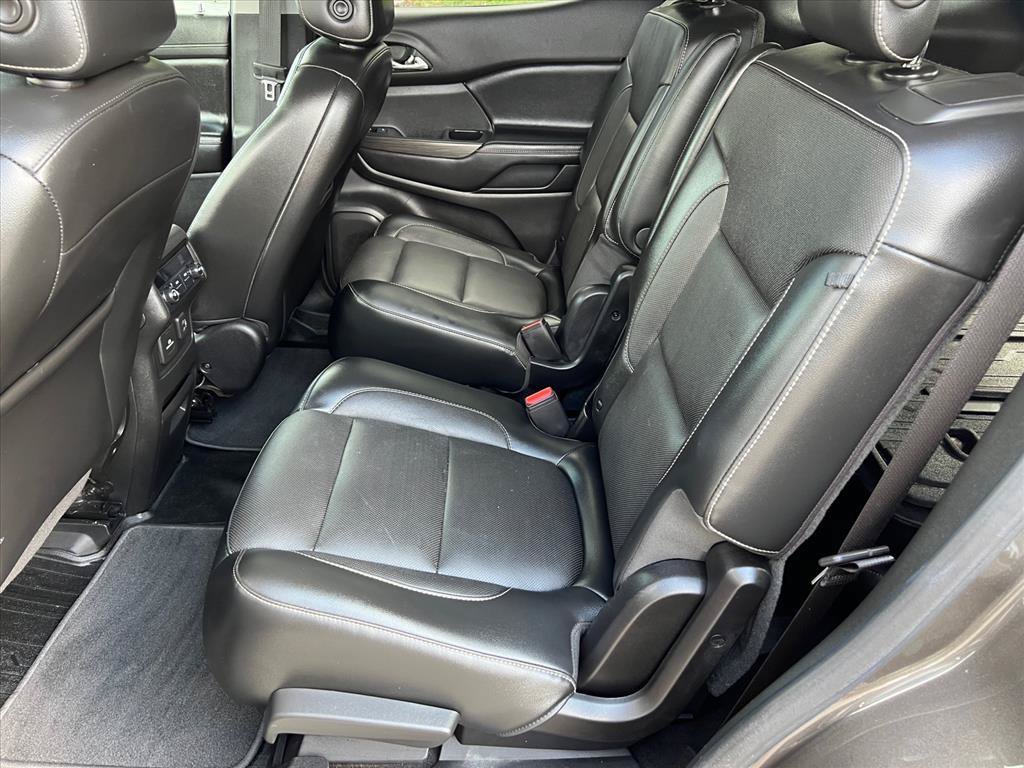 Used 2019 GMC Acadia SLT w/ LPO, Floor Liner Package AWD/4WD image 11