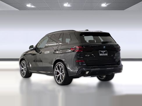 Used 2026 BMW X5 xDrive50e w/ M Sport Package image 3
