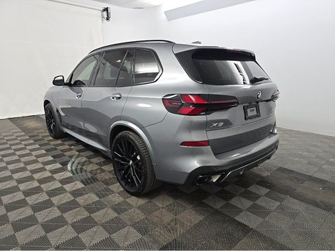 Used 2025 BMW X5 xDrive40i w/ M Sport Package AWD/4WD image 4