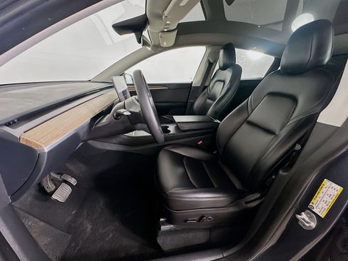 Used 2023 Tesla Model Y Long Range image 13