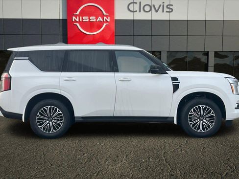 New 2026 Nissan Armada SL image 9