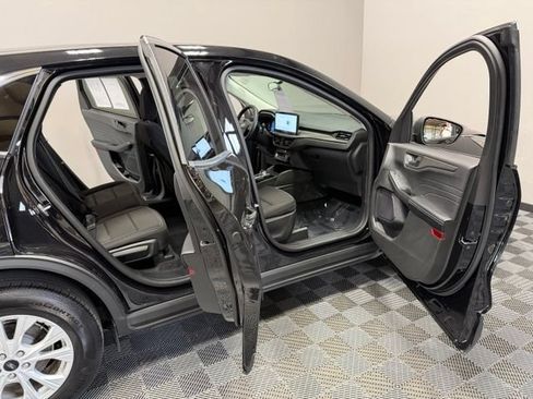 Used 2023 Ford Escape Active w/ Tech Pack #1 AWD/4WD image 22