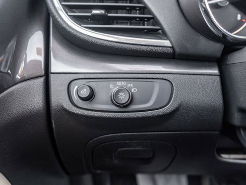 Used 2020 Buick Encore Preferred image 21