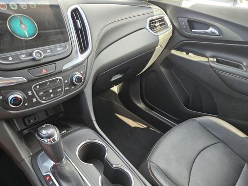 Used 2018 Chevrolet Equinox Premier image 13