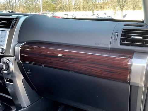 Used 2023 Toyota 4Runner Limited image 19