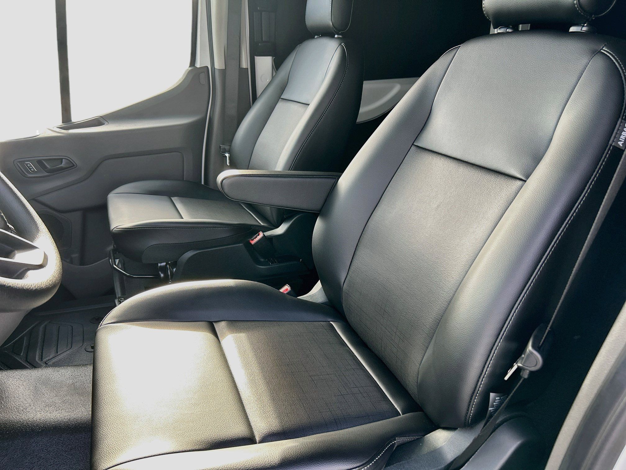New 2026 Ford Transit 250 148 High Roof Extended w/ Load Area Protection Package RWD image 14