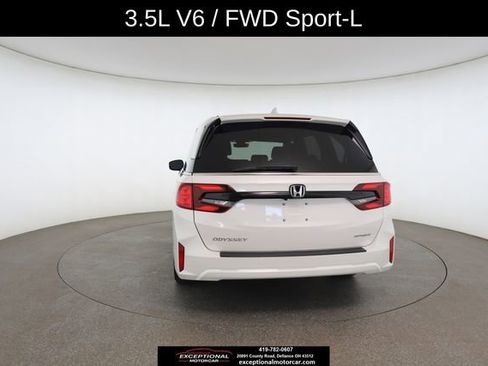 Used 2025 Honda Odyssey Sport-L image 14